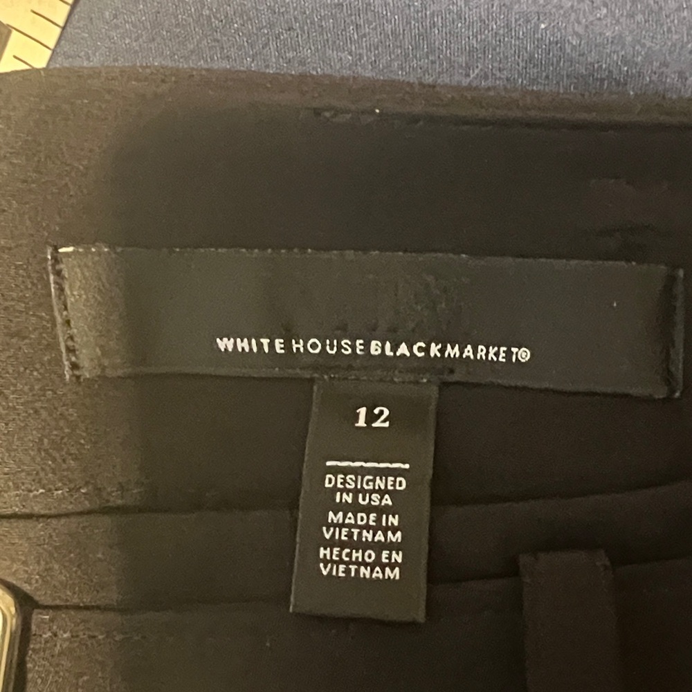 White House Black Market Black Pencil Skirt with Belt
50% OFF - Picture 2 of 13